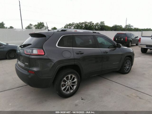 1C4PJLLB9KD165096 Jeep Cherokee Latitude Plus