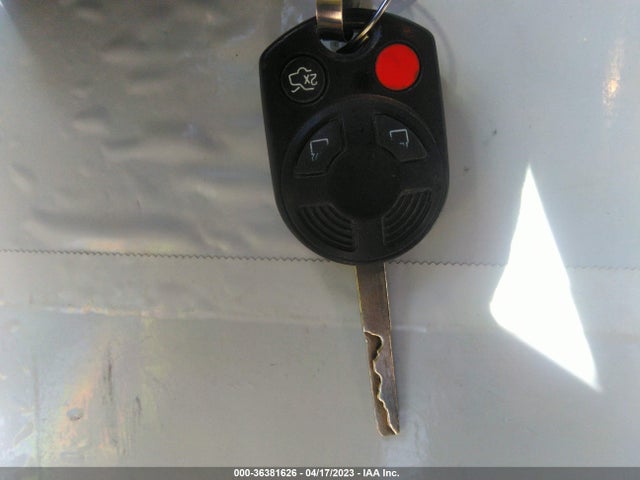 2014 FORD FOCUS SE VIN: 1FADP3K2XEL157804