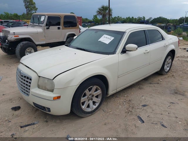 2007 CHRYSLER 300 TOURING VIN: 2C3KA53G87H785762