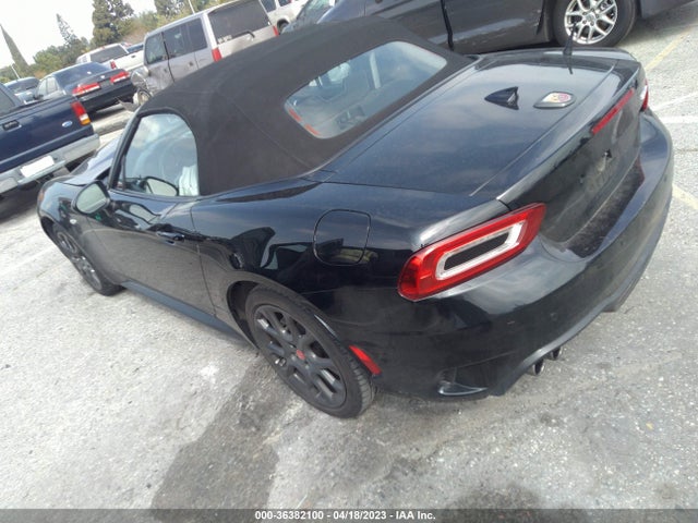 2020 Fiat 124 Spider, VIN: JC1NFAEK2L0145823