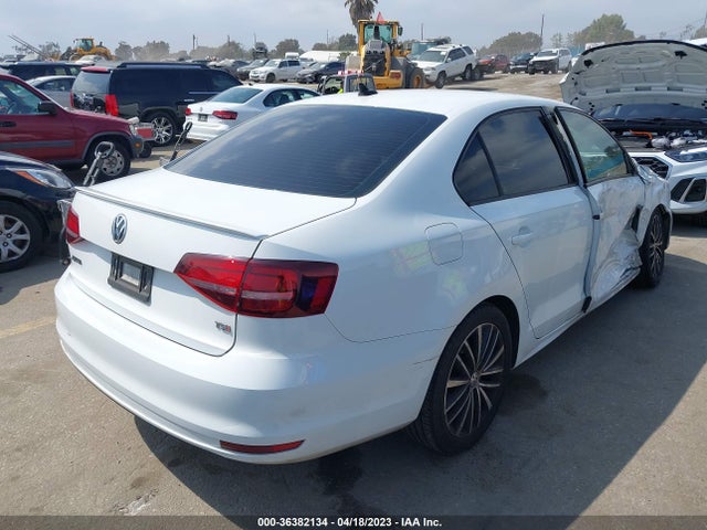 3VWD17AJ2GM277154 Volkswagen Jetta Sedan 1.8t Sport