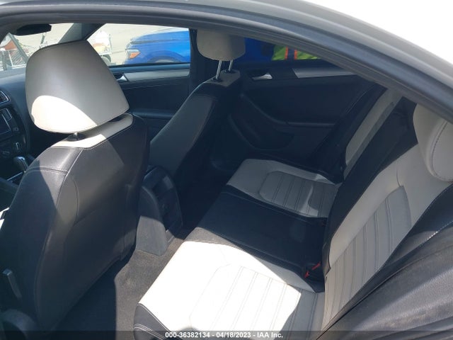 3VWD17AJ2GM277154 Volkswagen Jetta Sedan 1.8t Sport