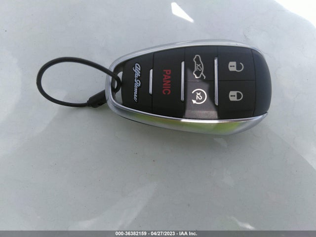 ZARFAMAN5N7660726 Alfa Romeo Giulia
