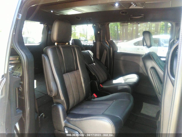 2C4RC1HG0FR678283 Chrysler Town & Country S