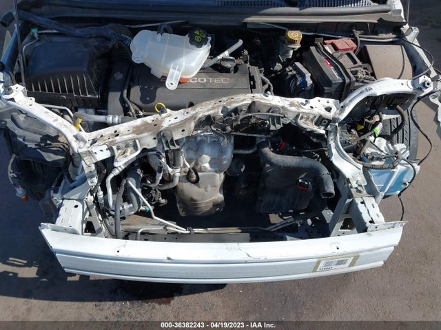 Chevrolet SONIC LT 2015 1G1JC6SHXF4101736 Image 12
