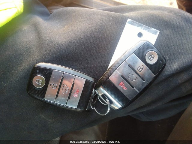 KIA SOUL + 2017 KNDJP3A53H7492893 Image 11