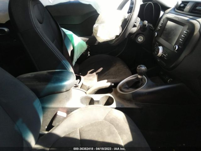 KNDJN2A24J7895745 KIA Soul Base