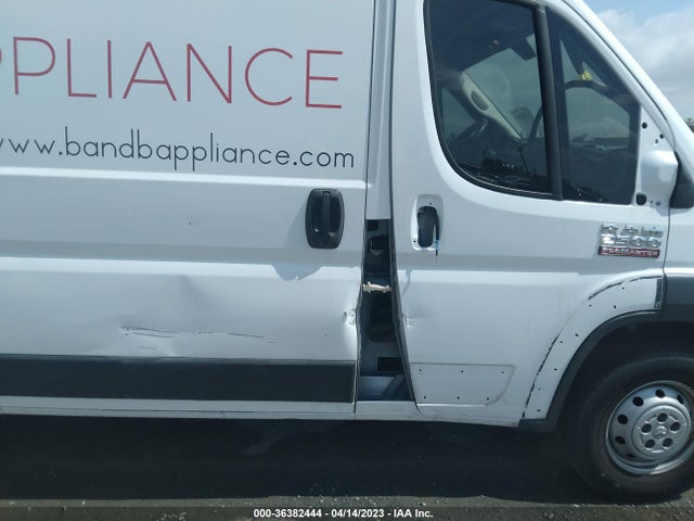 RAM Promaster Cargo Van 2018 3C6TRVCG9JE106536 Image 7