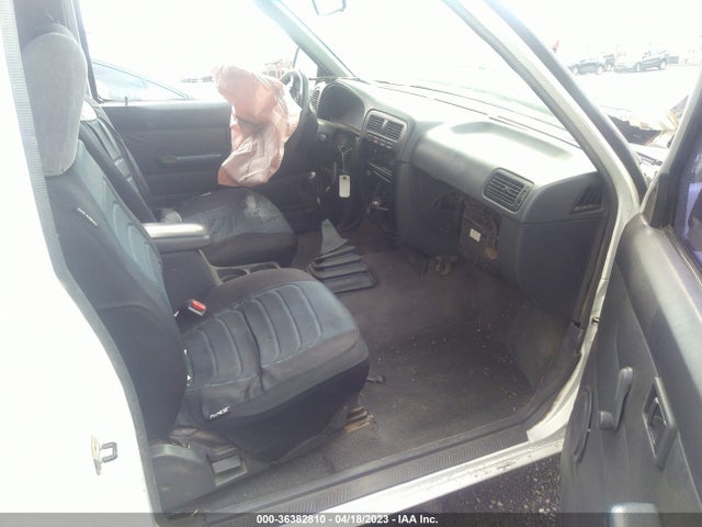 1996 NISSAN TRUCK KING CAB SE/KING CAB XE VIN: 1N6SD16S1TC301307