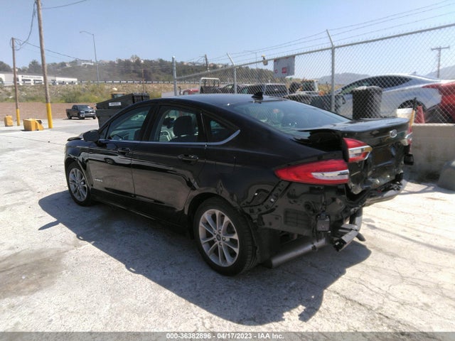 3FA6P0LU0KR148632 Ford Fusion Hybrid Se