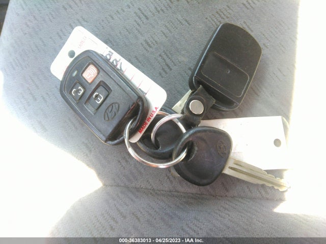 2006 HYUNDAI ELANTRA GLS/LIMITED VIN: KMHDN46D76U209477