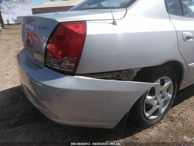 2006 HYUNDAI ELANTRA GLS/LIMITED VIN: KMHDN46D76U209477