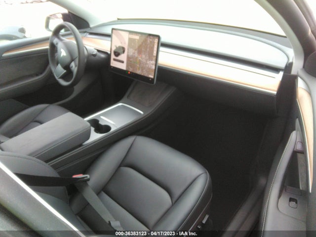 Tesla Model Y Long Range 2022 7SAYGDEE9NF574912 Image 6