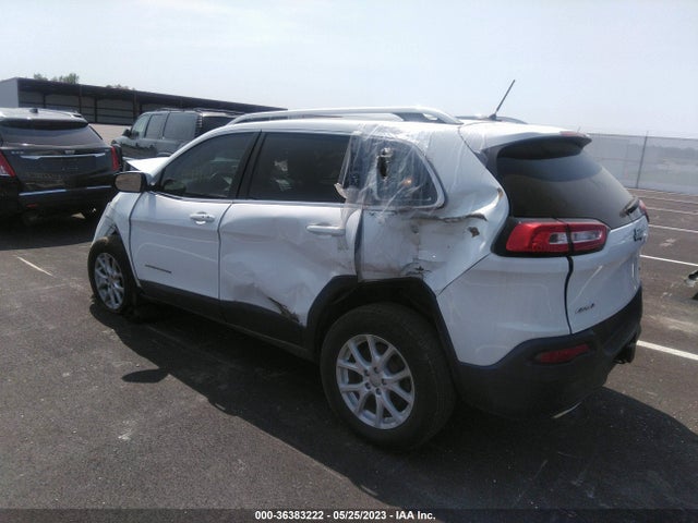 1C4PJMCS9FW624613 Jeep Cherokee Latitude