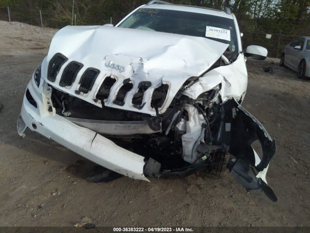 1C4PJMCS9FW624613 Jeep Cherokee Latitude