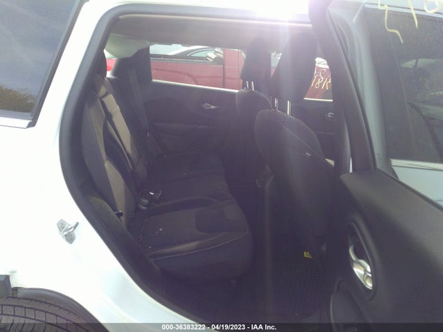 1C4PJMCS9FW624613 Jeep Cherokee Latitude