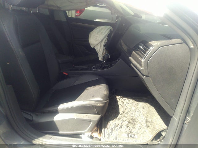 3VWE57BU7KM046339 Volkswagen JETTA SEL