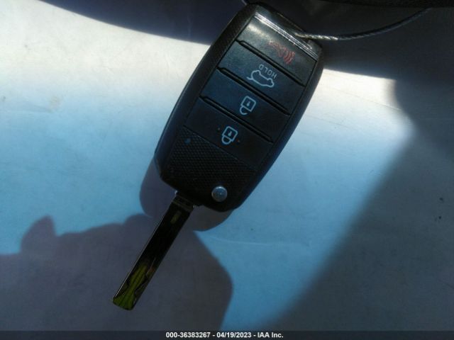 KNDPM3AC5J7323837 KIA Sportage Lx