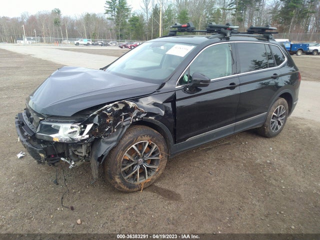 3VV2B7AX9LM025425 Volkswagen Tiguan Se/sel/se R-line Black