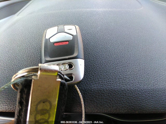 WAULMAF4XJN018525 Audi A4 Premium Plus