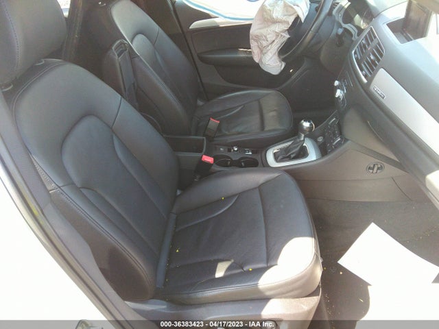 WA1ECCFS9HR003343 Audi Q3 PREMIUM