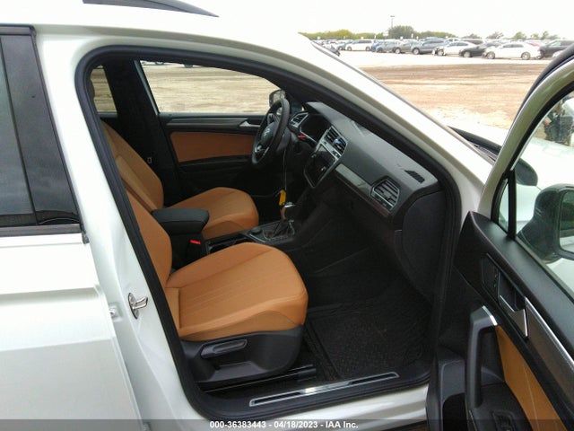 3VV8B7AX9PM012738 Volkswagen Tiguan Se R-line Black