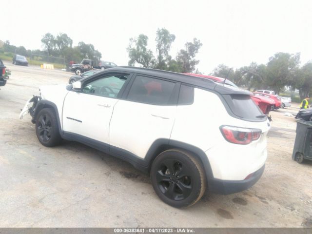 3C4NJCBB3KT663927 Jeep Compass Altitude
