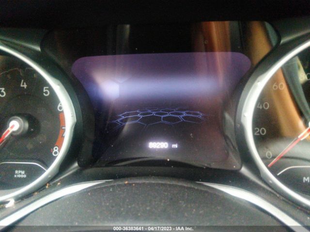 3C4NJCBB3KT663927 Jeep Compass Altitude