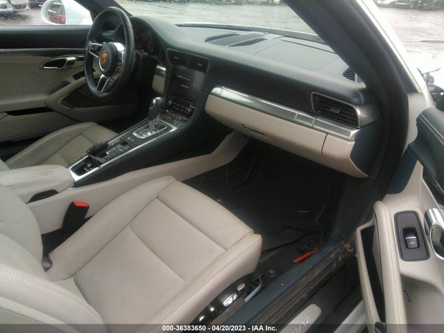 WP0AA2A98JS105708 Porsche 911 CARRERA