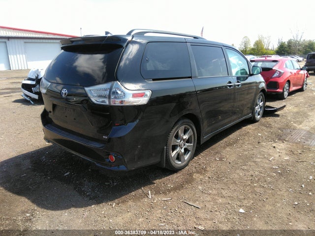 2018 TOYOTA SIENNA SE VIN: 5TDXZ3DC7JS959551