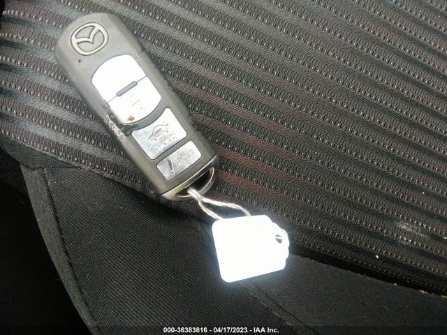 Mazda Mazda3 I Touring 2015 JM1BM1V79F1247769 Image 3