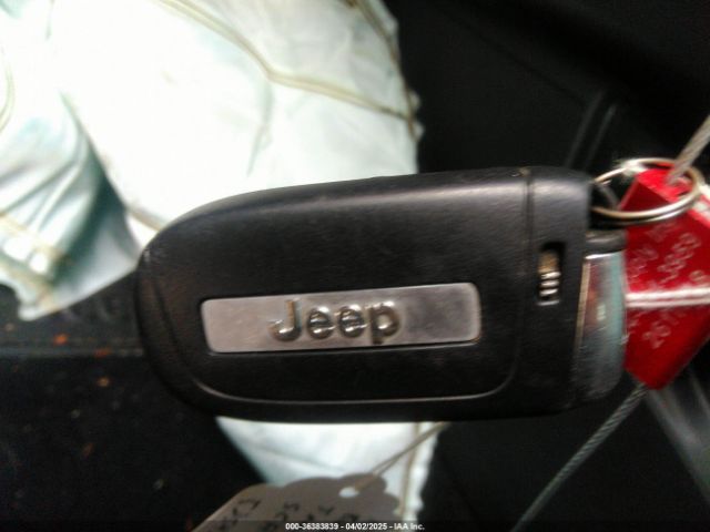 ZACCJBAB1JPH33336 Jeep Renegade Sport 4x4