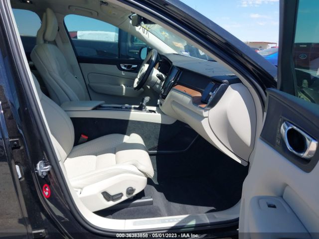 LYVA22RL8JB111231 Volvo Xc60 Inscription