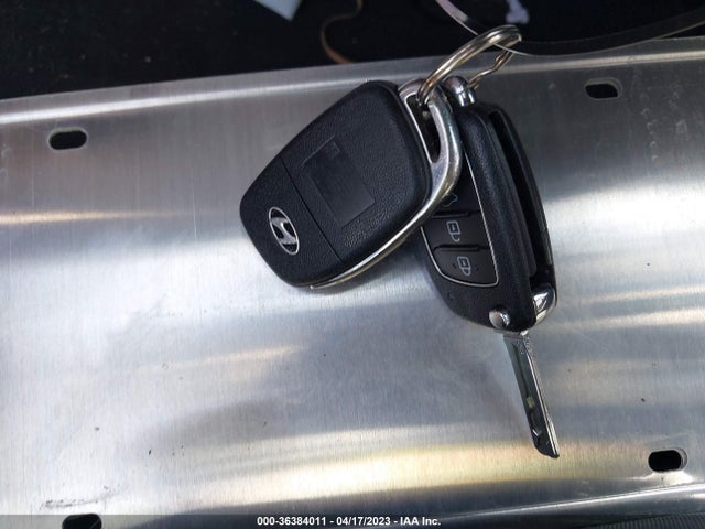 Hyundai SONATA SE 2018 5NPE24AF7JH613702 Image 3