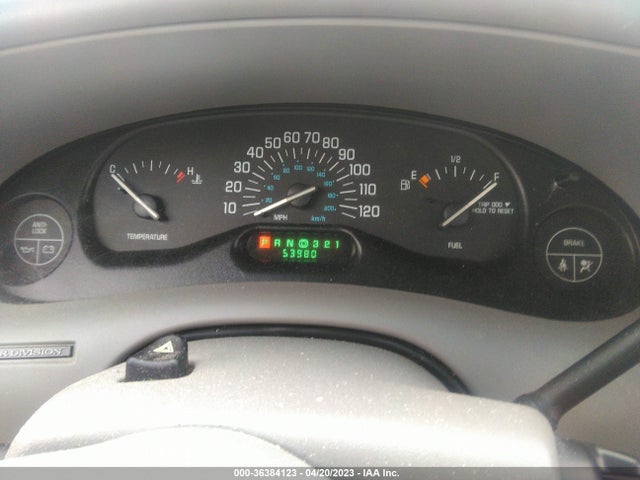 2001 Buick Century Custom მანქანა იყიდება აუქციონზე, vin: 2G4WS52J111103713, აუქციონის ნომერი: 36384123