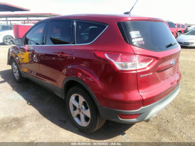 1FMCU0GX3FUB12888 Ford ESCAPE SE