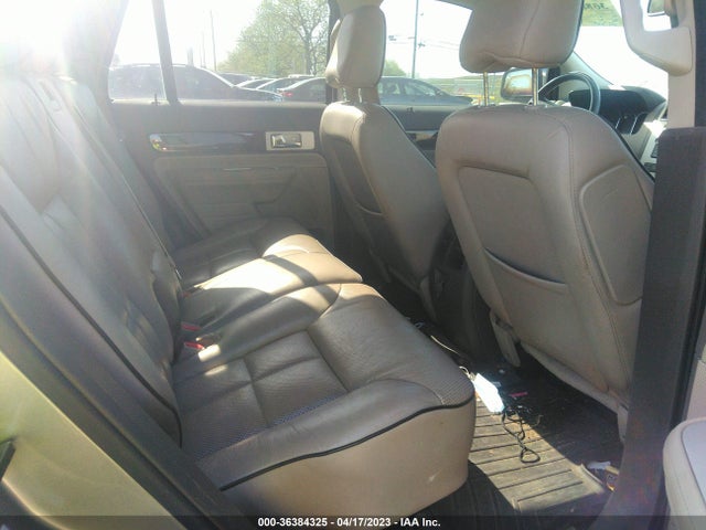 2008 LINCOLN MKX VIN: 2LMDU88C88BJ29732