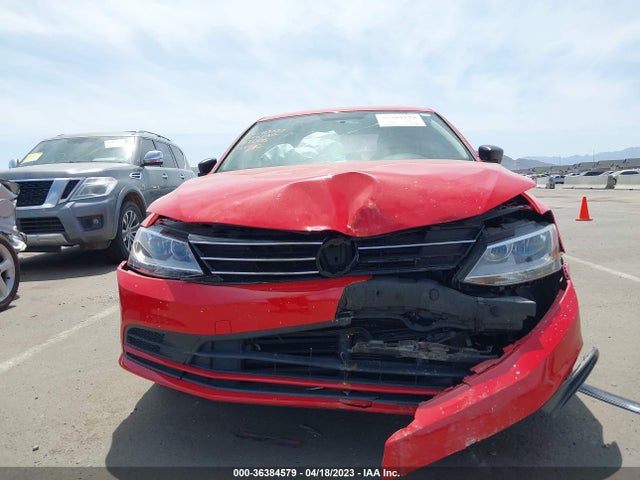 3VWD17AJ2FM355592 Volkswagen Jetta Sedan 1.8t Se