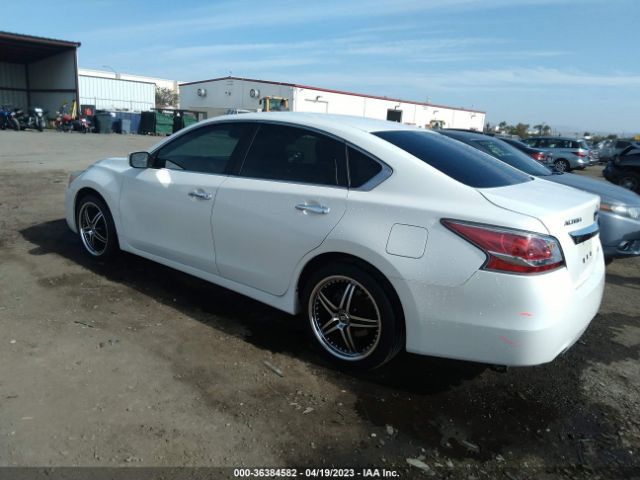 1N4AL3AP5EN257048 Nissan Altima 2.5 S