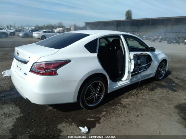 1N4AL3AP5EN257048 Nissan Altima 2.5 S