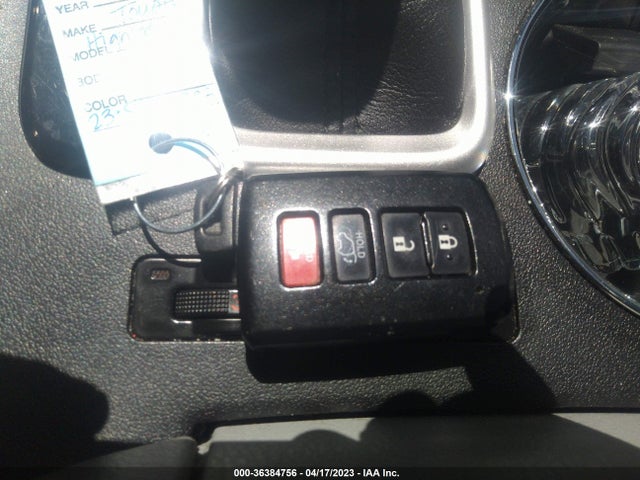 Toyota Highlander Limited 2016 5TDYKRFHXGS155404 Image 3