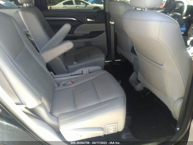 Toyota Highlander Limited 2016 5TDYKRFHXGS155404 Image 10