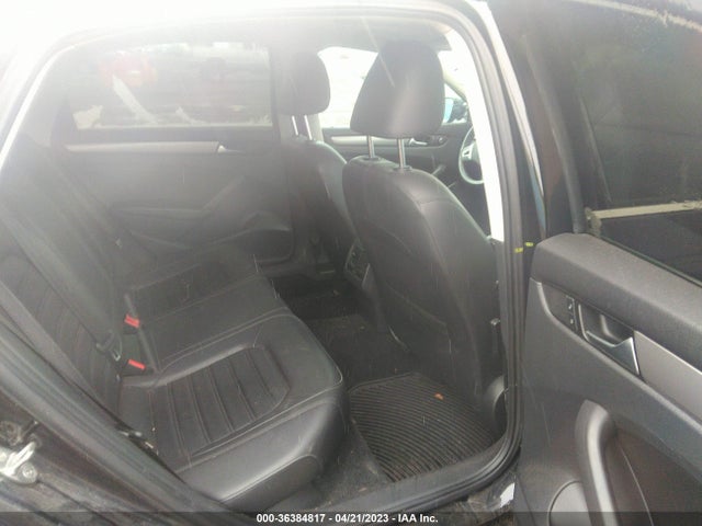 1VWBT7A33FC040305 Volkswagen Passat 1.8t Se W/sunroof & Nav
