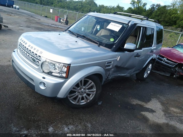 2011 LAND ROVER LR4 LUX VIN: SALAK2D47BA579257