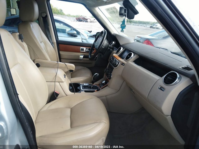 2011 LAND ROVER LR4 LUX VIN: SALAK2D47BA579257