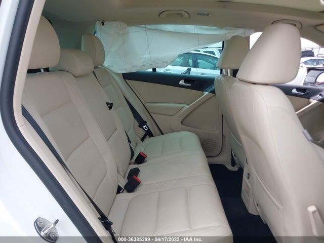 WVGRV7AX3HK012328 Volkswagen Tiguan Wolfsburg Edition