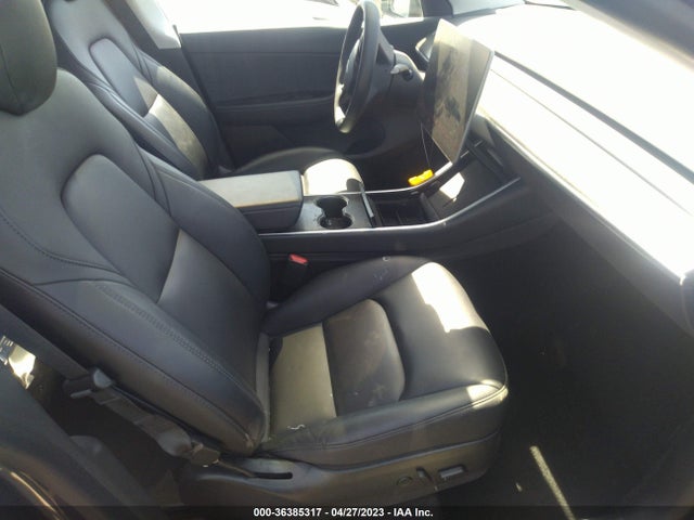 Tesla Model Y Long Range 2020 5YJYGDEE7LF047140 Image 7