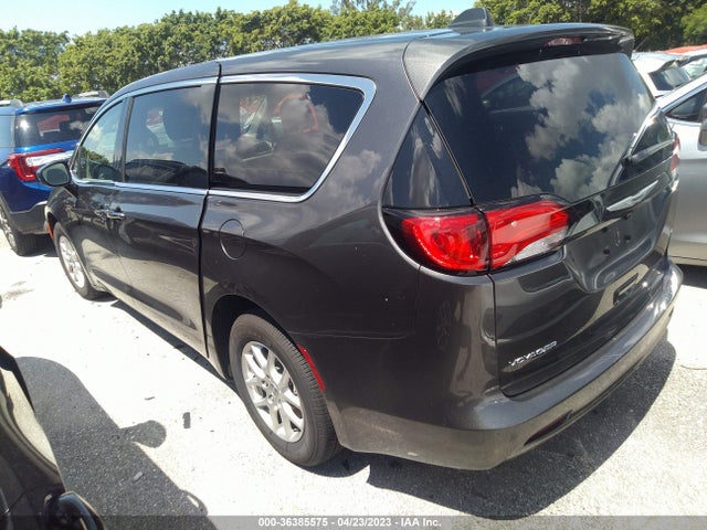 2C4RC1CG3NR223725 Chrysler Voyager Lx