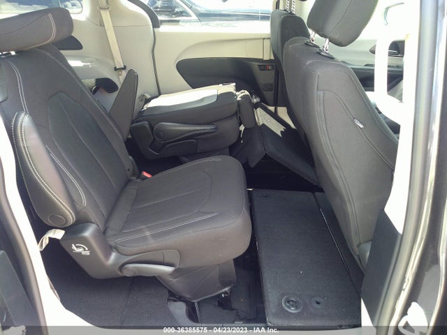 2C4RC1CG3NR223725 Chrysler Voyager Lx