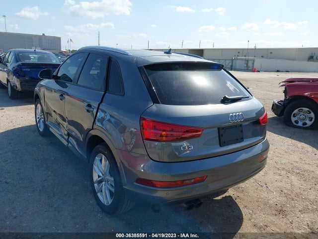 WA1BCCFS2HR008869 Audi Q3 PREMIUM